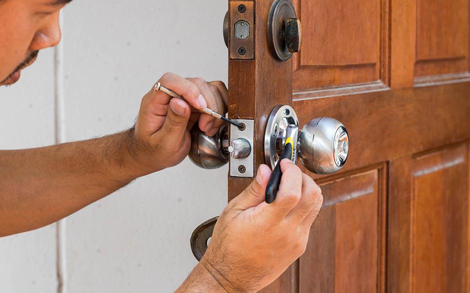 rapidité serrurier ouverture de porte Alfortville